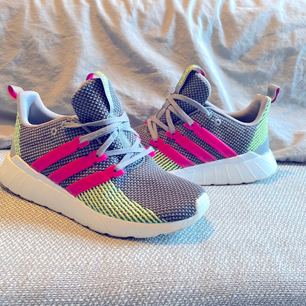 Adidas Sneakers